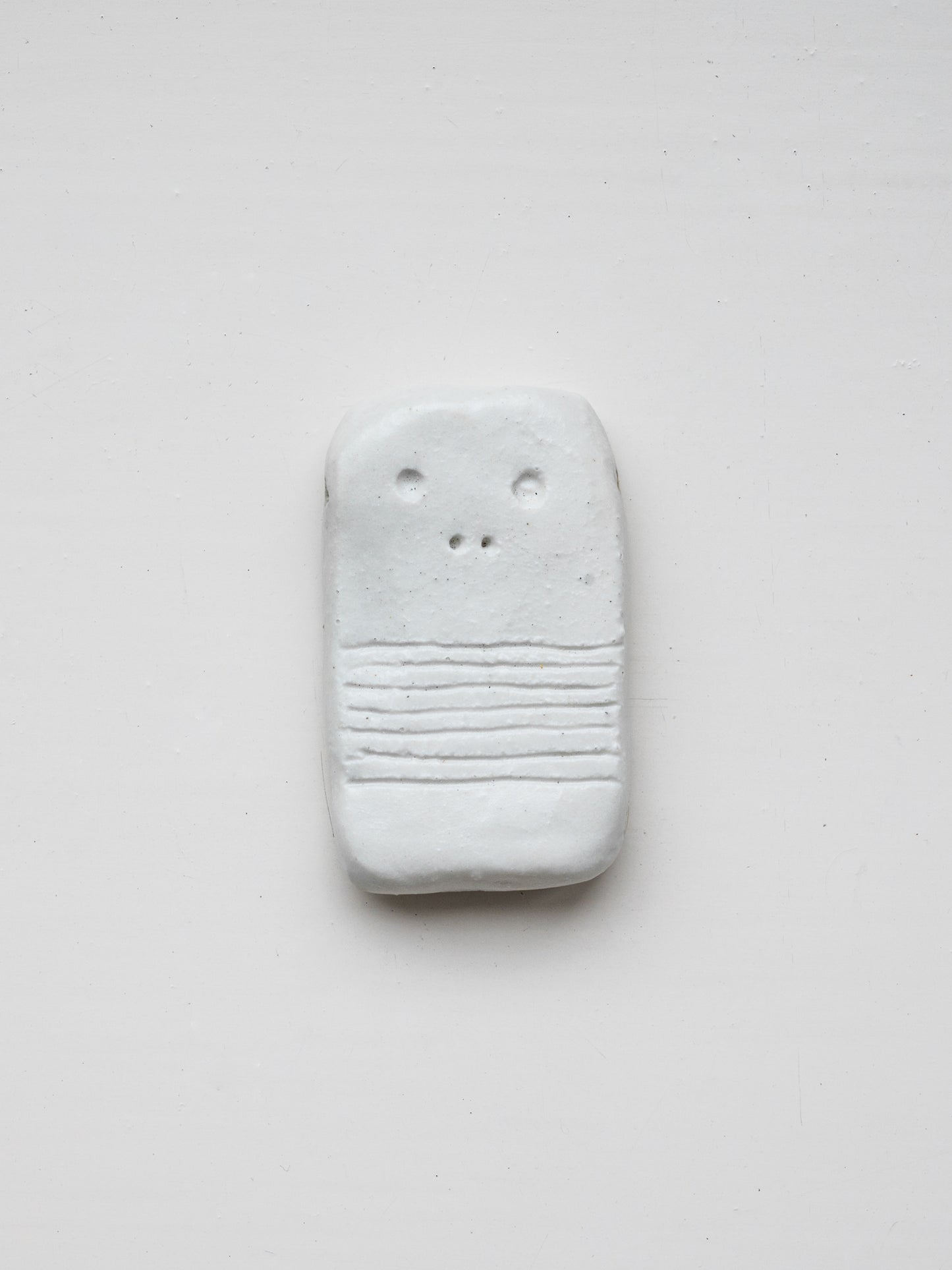 Matte snow pendant-bead