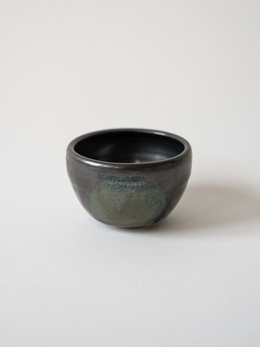 Black cup no.1 Quite Bloom